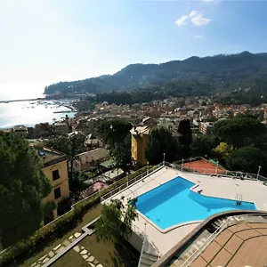 https://eden-apartment-santa-margherita.hotelitalianriviera.com