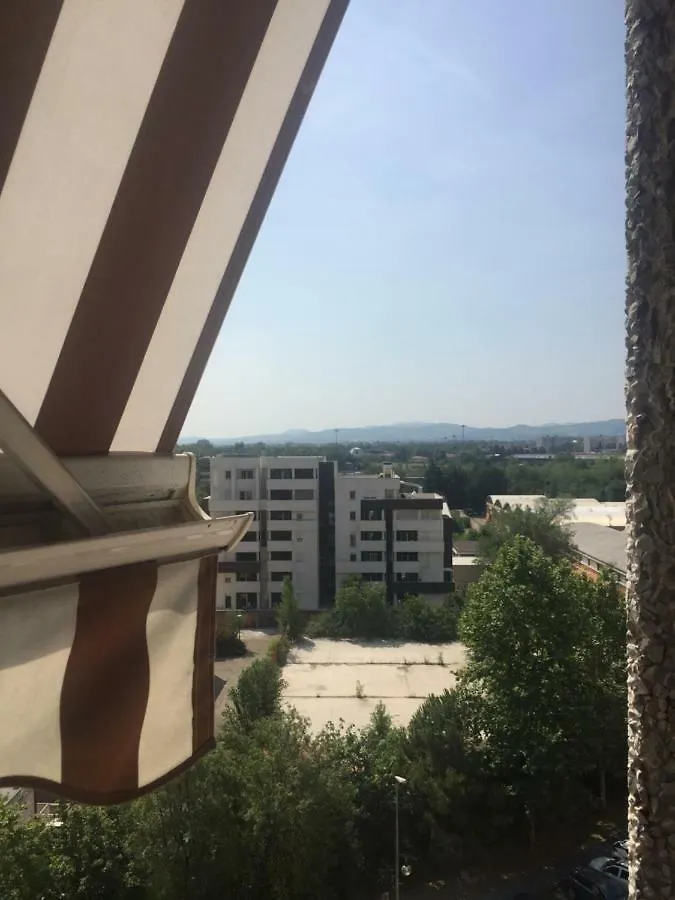 Stanza in appartamento privato Zona San vitale Bologna 0*,